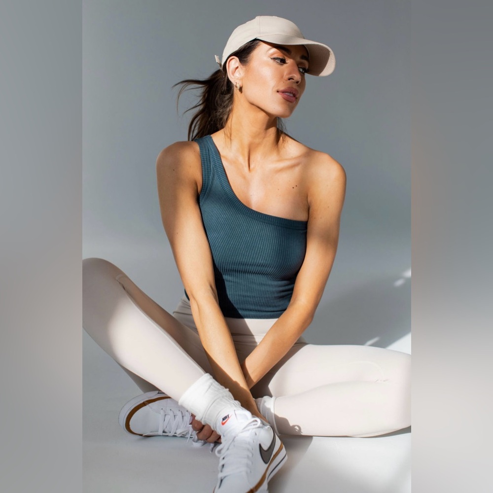 Josie One-Shoulder Ribbed Top